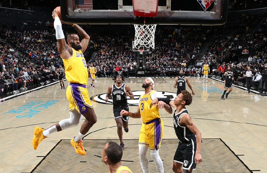 九游体育app-德罗巴与90激战法国队分钟，反败为胜胜负难料！，浓眉哥焦点对战赛场气氛高涨的简单介绍