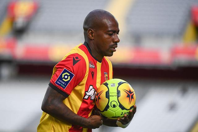 广州队足球俱乐部最新消息新闻